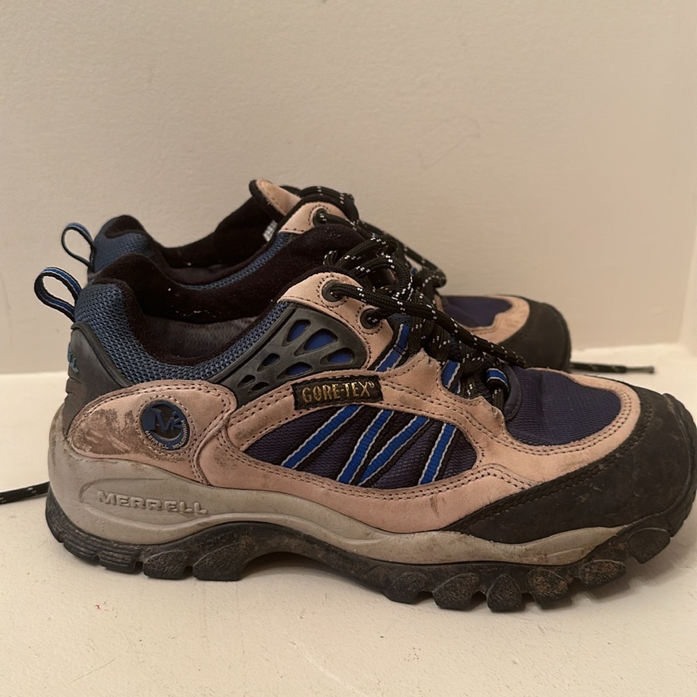 Merell Gore Tex hiking shoes